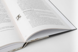 The Americans I Met_Book Mockup (3 of 13) Viktor Hübner