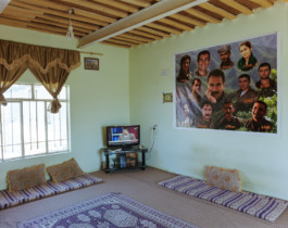 Youth club in Makhmur Camp, Iraq Viktor Hübner